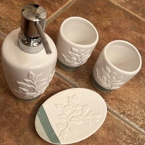 SKL Bathroom Accessories Set (4 Pieces)